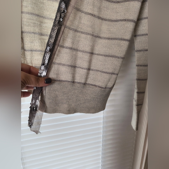 Ann Taylor LOFT Cardigan Gray Sequin Size Medium M - Picture 13 of 15